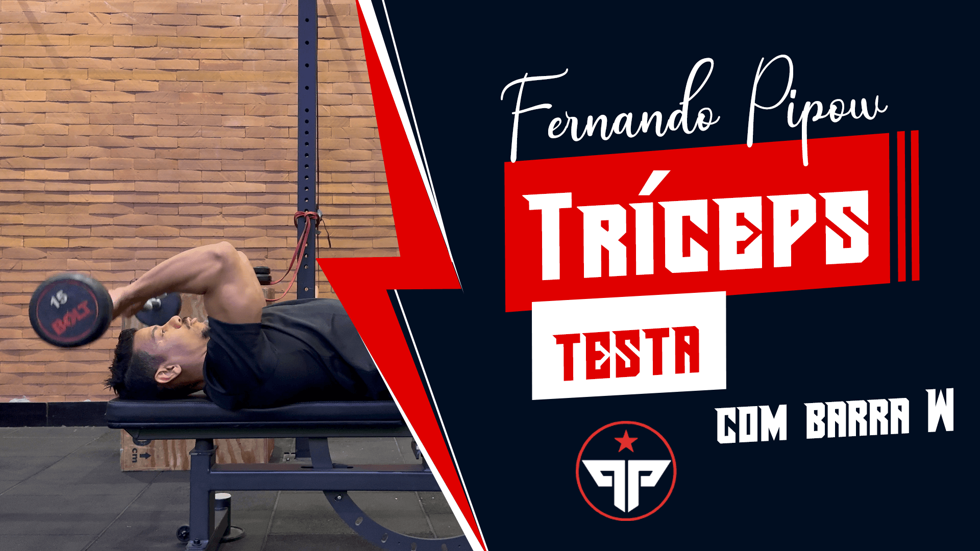 Tríceps testa com barra W